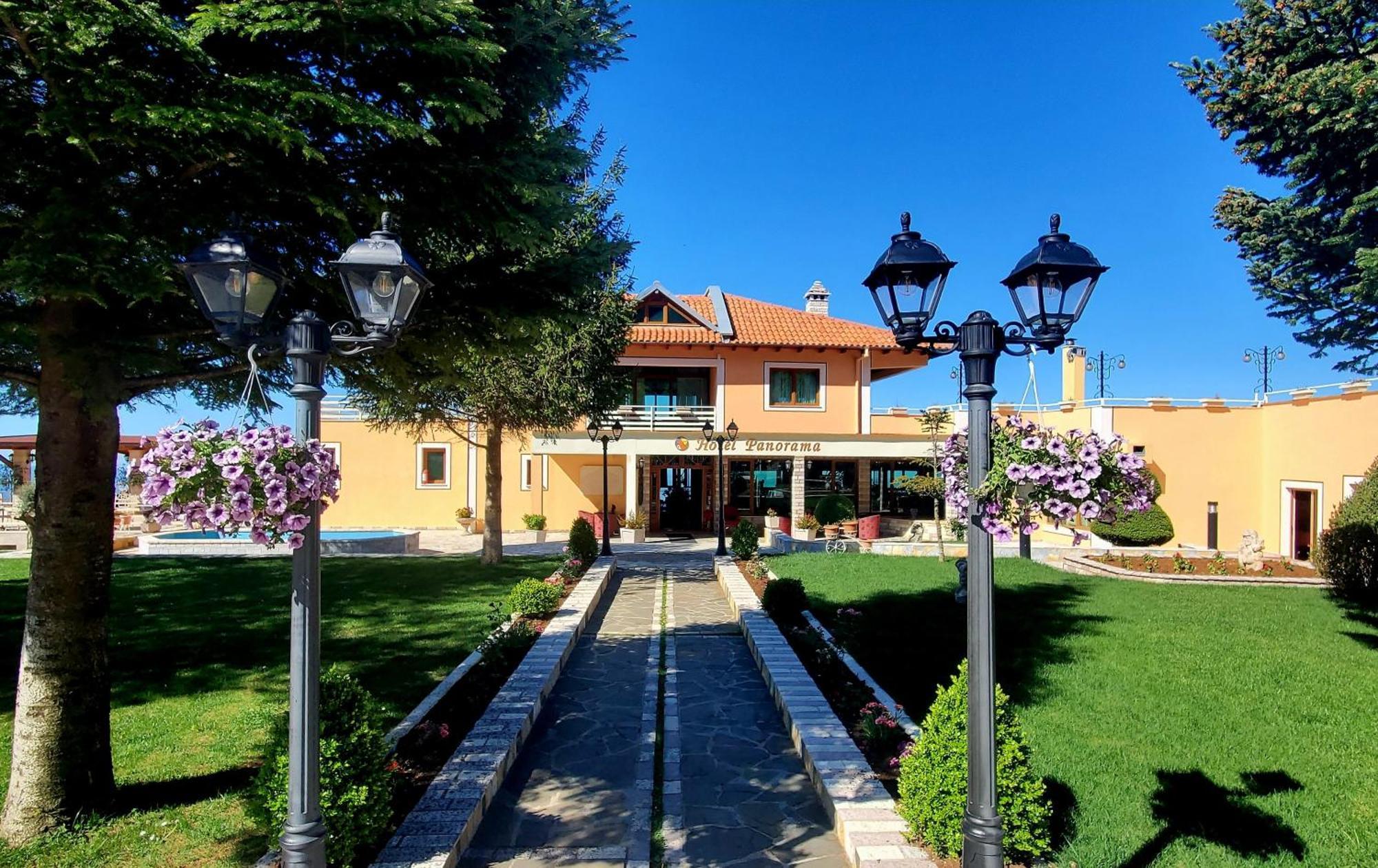 Hotel Panorama Dajt Exterior photo